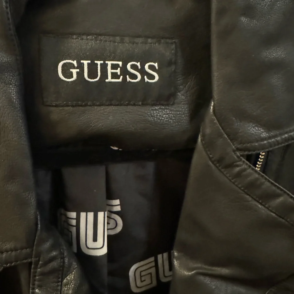 Leather jacket - Picture 4 of 5